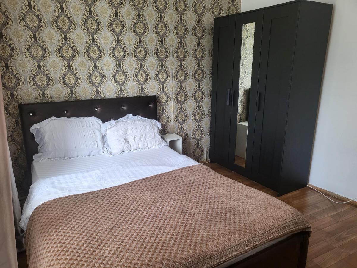 Apartament Cu 3 Camere Chiar In Inima Capitalei Bükreş Dış mekan fotoğraf